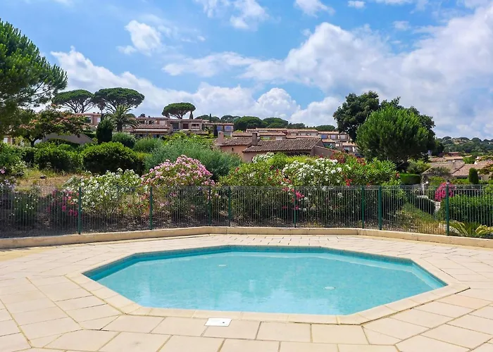 Le Domaine De La Croisette By Interhome Apartament